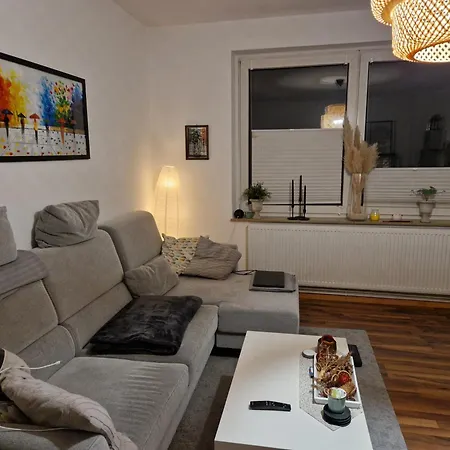 Single In Shared With Host